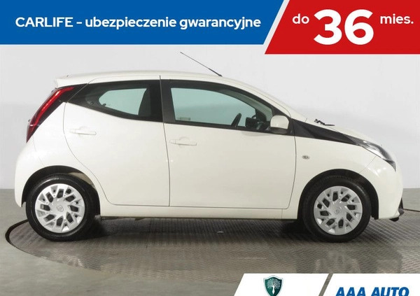Toyota Aygo cena 40000 przebieg: 53122, rok produkcji 2020 z Sieradz małe 121